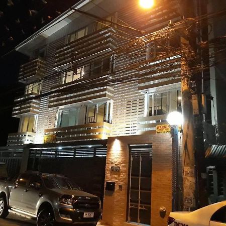 Burgos Hub Hostel Pasay Zewnętrze zdjęcie