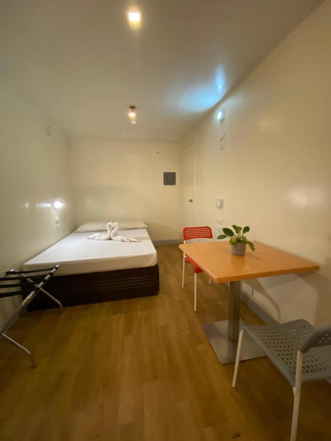 Burgos Hub Hostel Pasay Zewnętrze zdjęcie