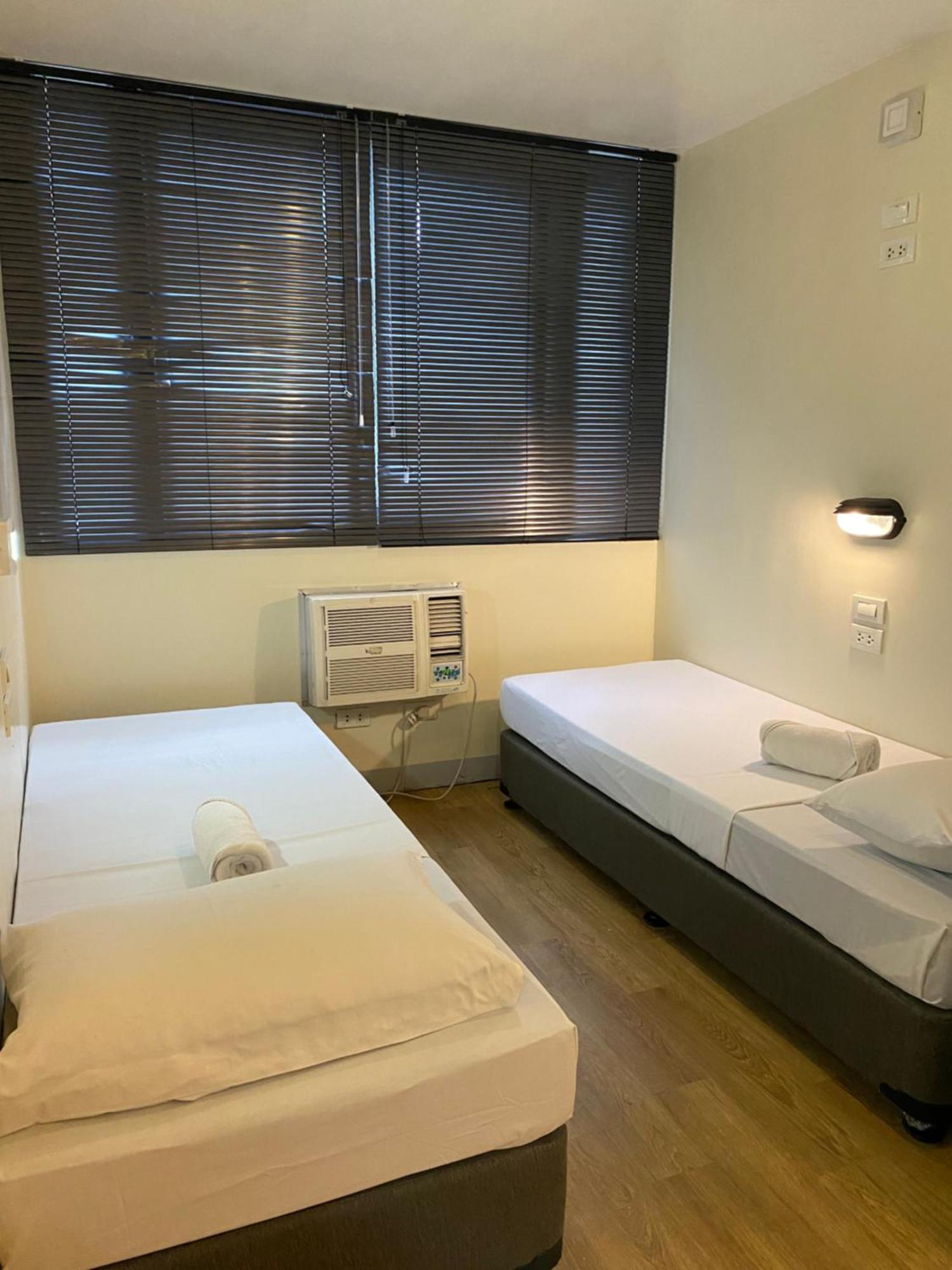 Burgos Hub Hostel Pasay Zewnętrze zdjęcie